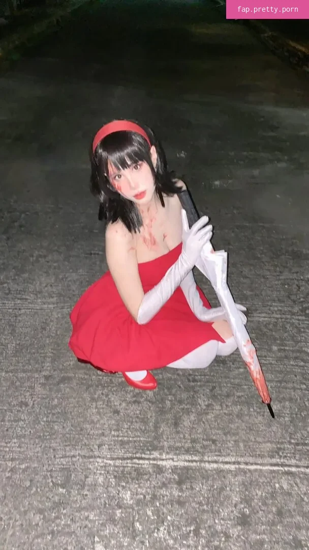 Kura Onee-san - Photo #01