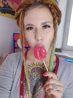 Katarina Priest