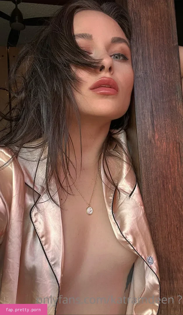 Kat Ramdeen - Photo #04