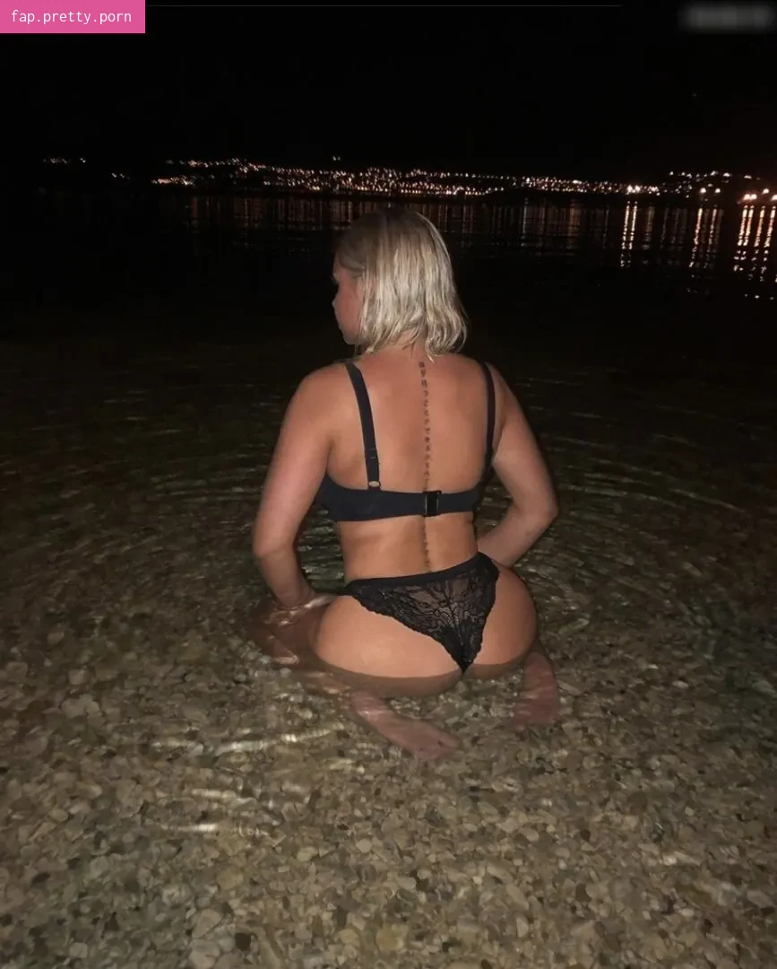 Kristinamouu - Photo #25