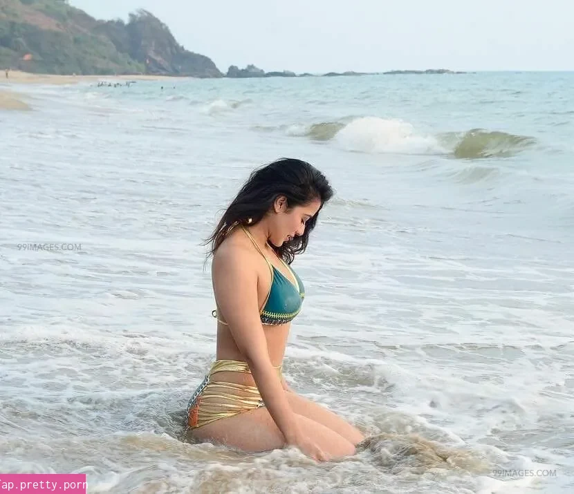 Ketika Sharma - Photo #11