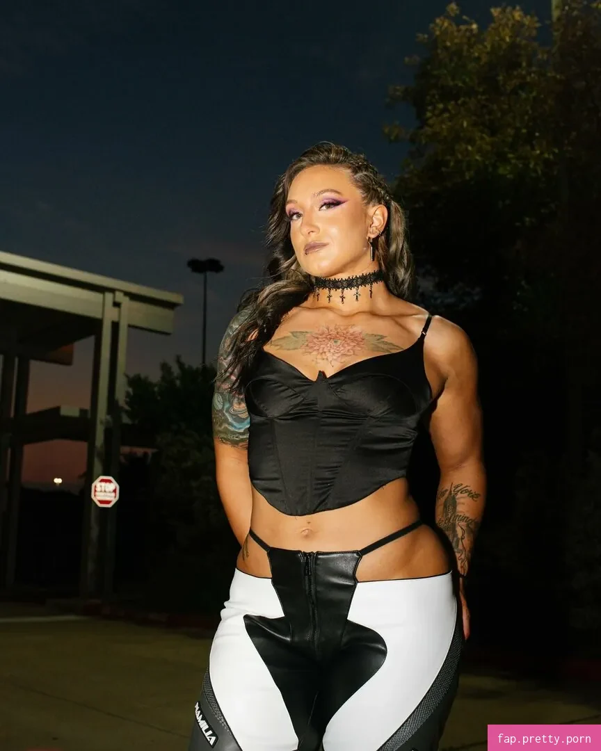 Kris Statlander - Photo #05