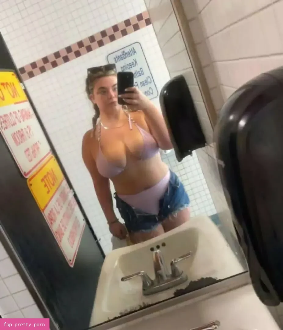 Krystal Stanley - Photo #12