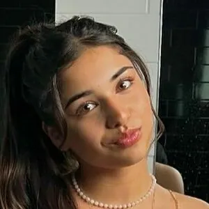 Kashya Thomas
