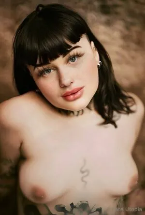 kate_utopiaa