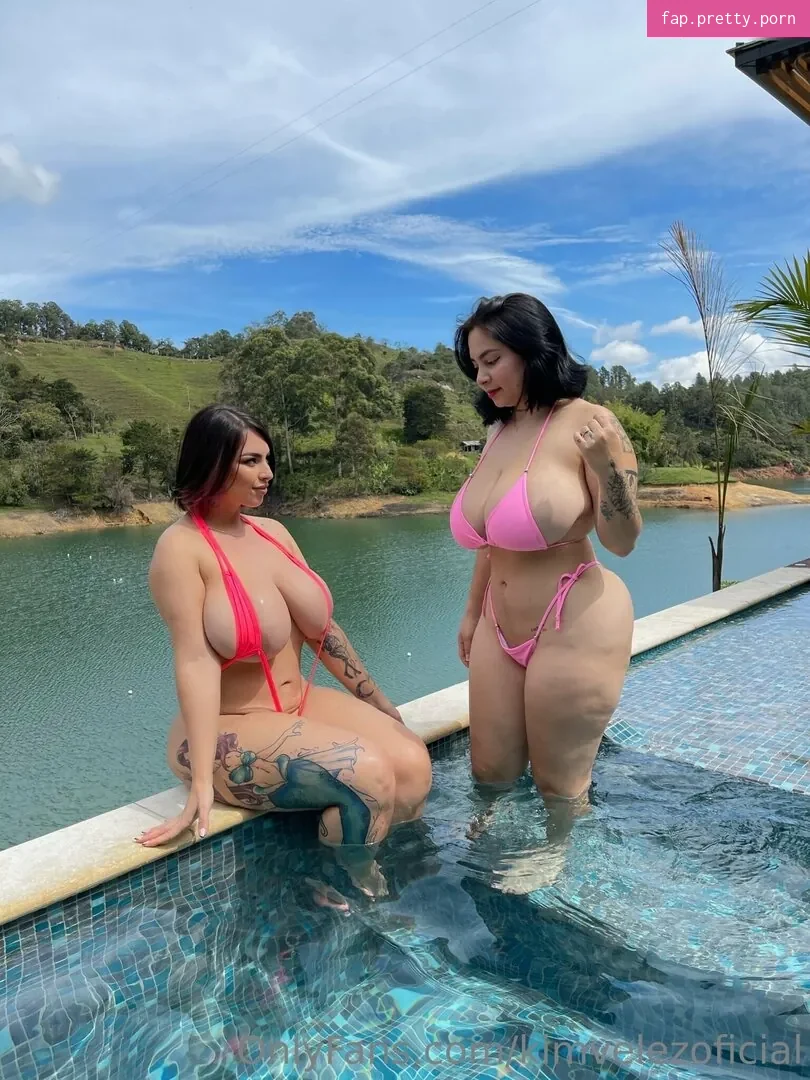 Kim Velez - Photo #07