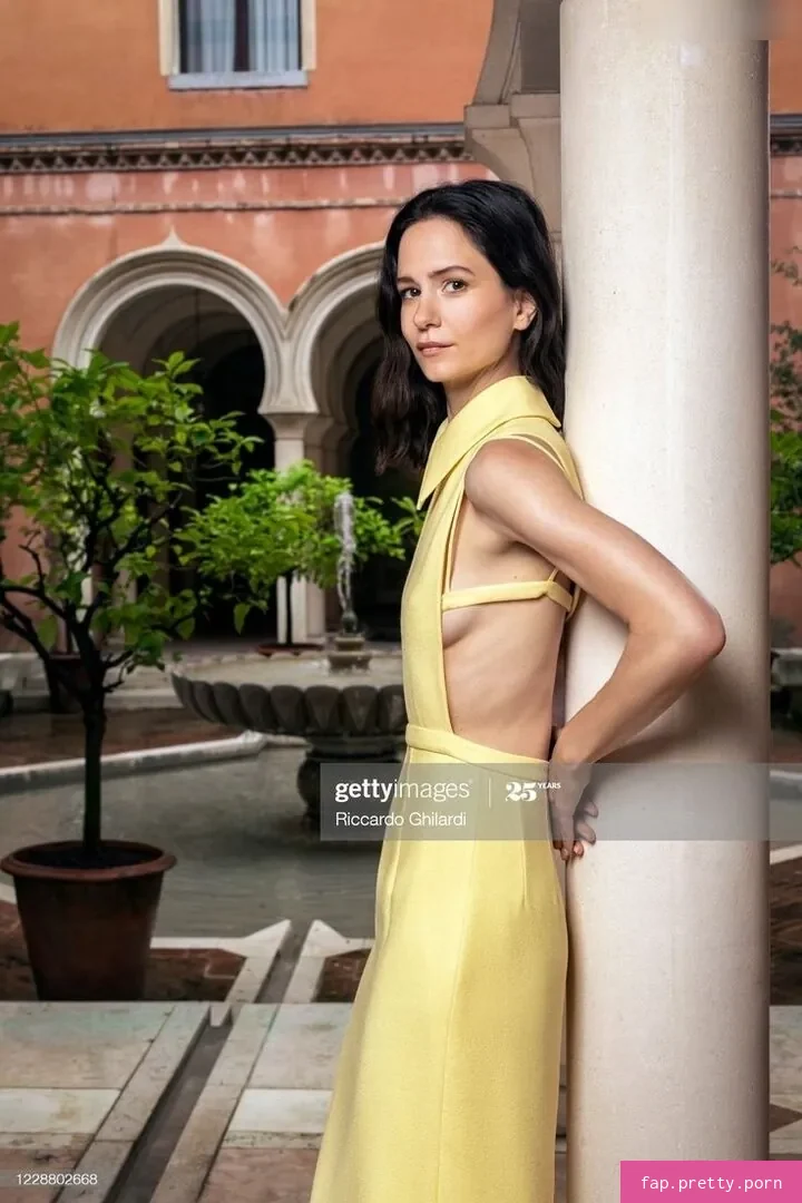 Katherine Waterston - Photo #93