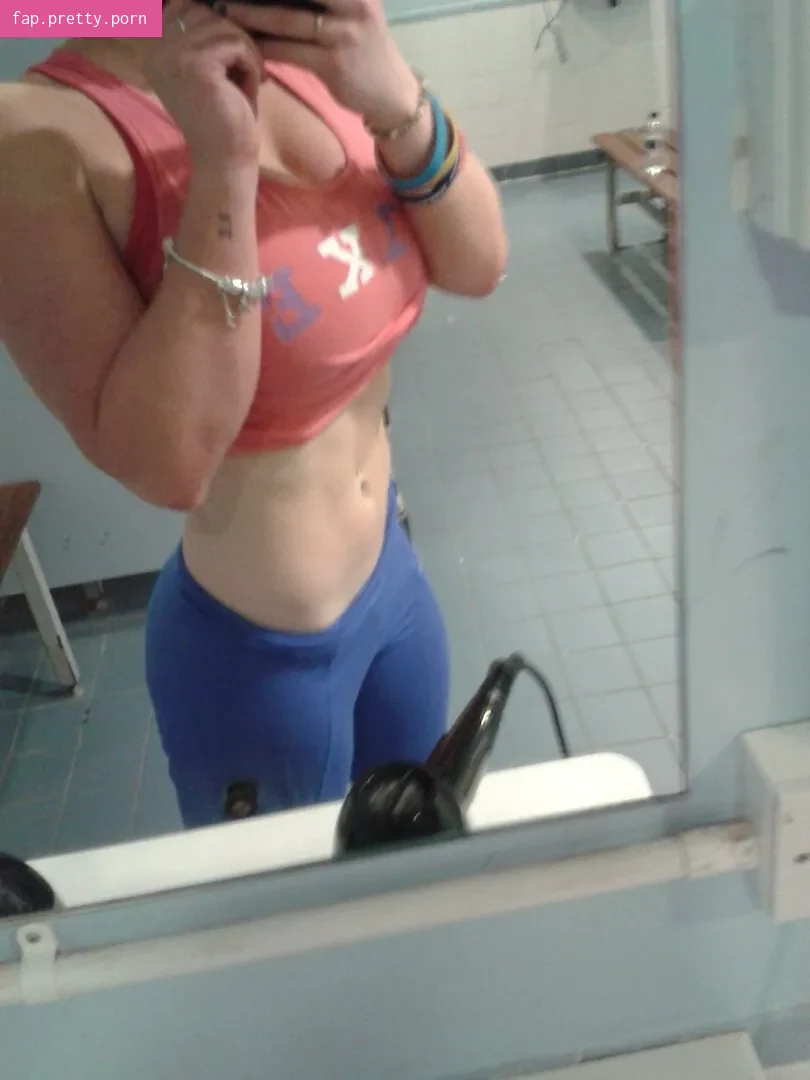 Katy Yardley - Photo #02