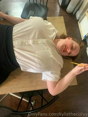 kyliethecurvy