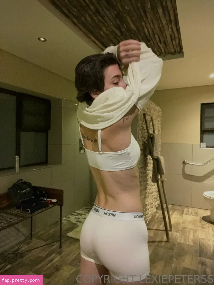 Lexiepeterss - Photo #32