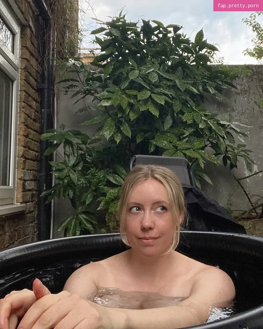 Lily - Photo #42