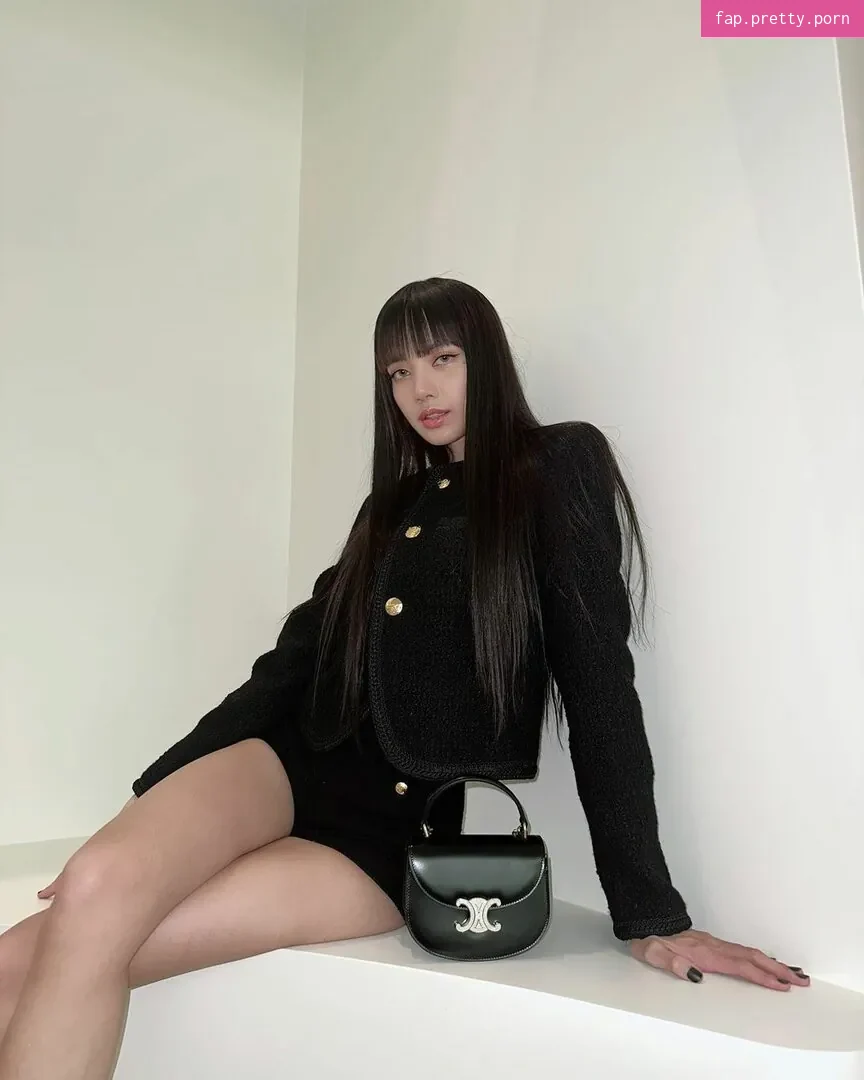Lisa - Photo #09