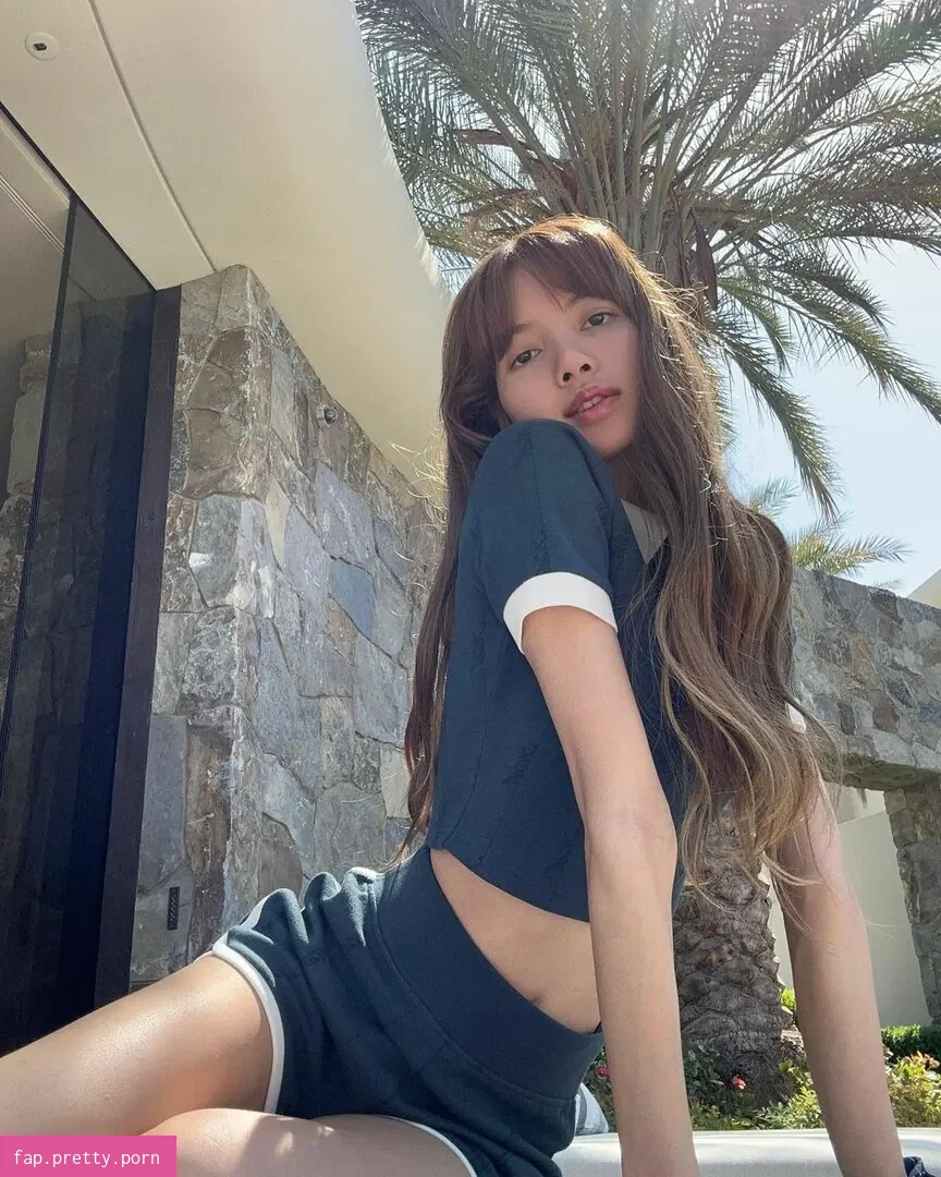 Lisa - Photo #95