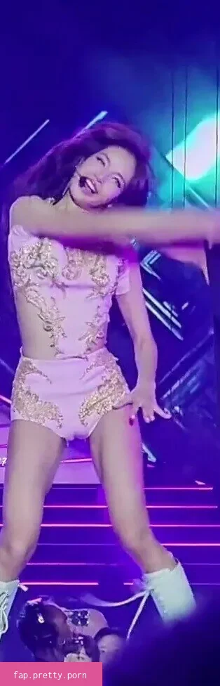 Lisa - Photo #62