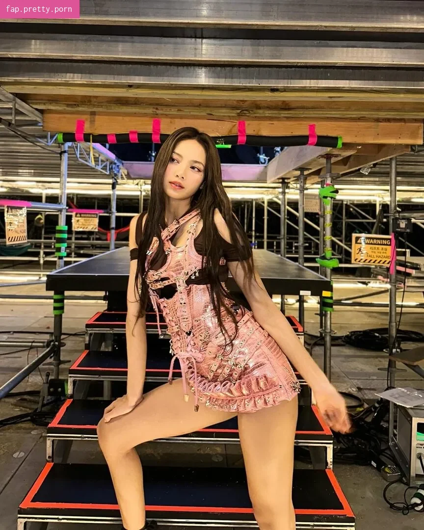 Lisa - Photo #06