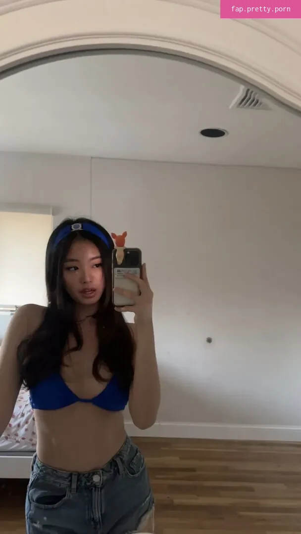 lizzieekim - Photo #02