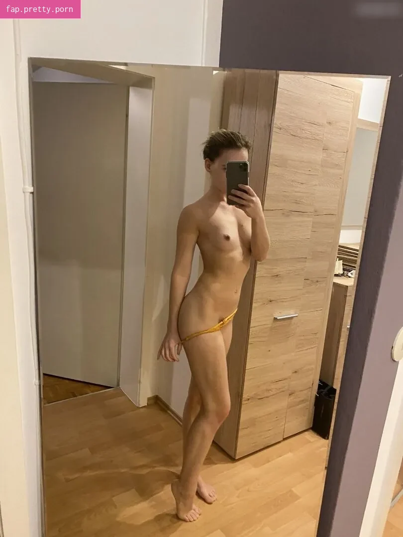 Leelaniii - Photo #57