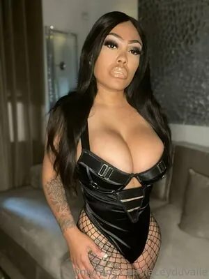 LaceyDuvalle