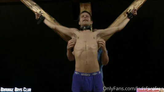 ladsfeetfree