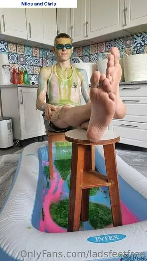 ladsfeetfree