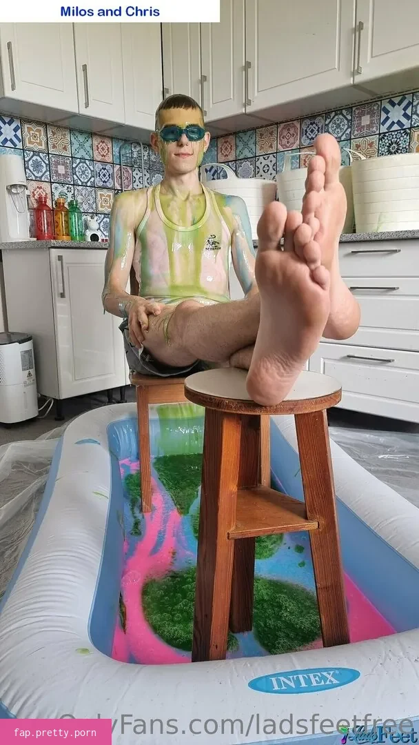ladsfeetfree - Photo #62