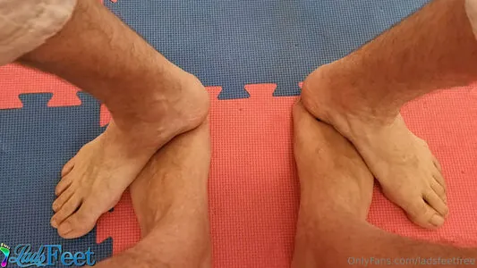 ladsfeetfree