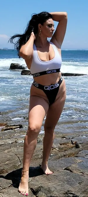 ladyanacondahoa