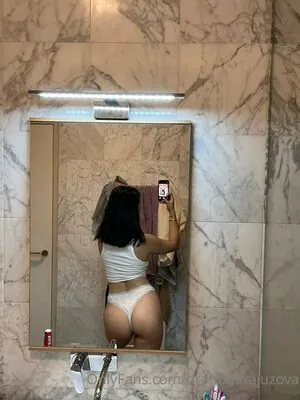 ladydeeofficial