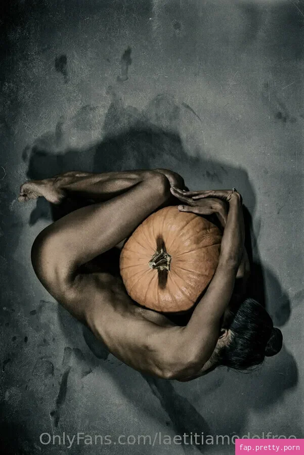 laetitiamodelfree - Photo #16