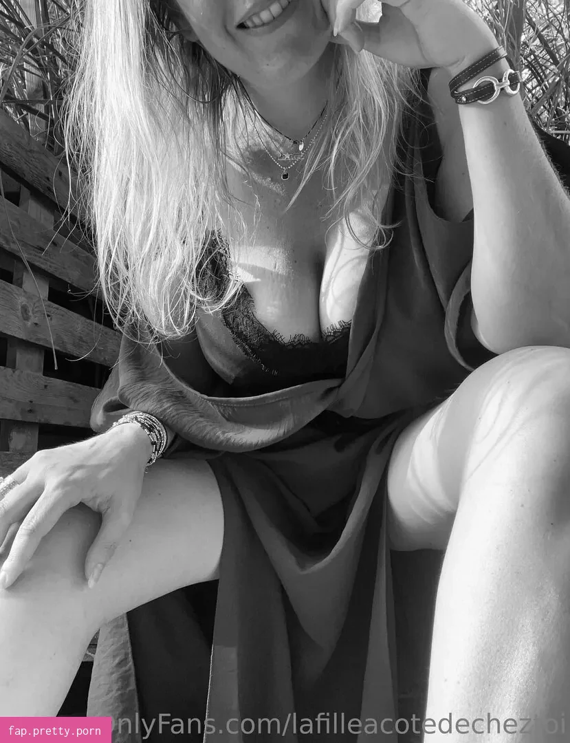lafilleacotedecheztoi - Photo #27
