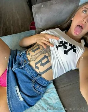 larafrosty