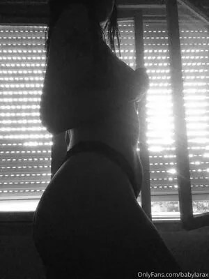 laraxxxb