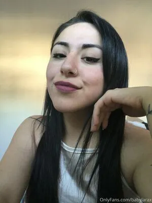 laraxxxb