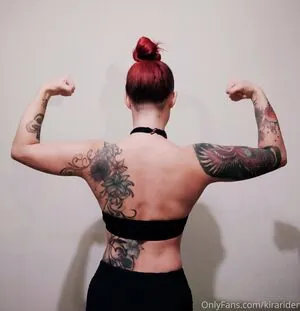 larraphoenix