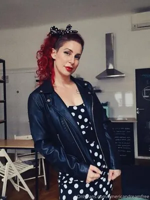 larraphoenix