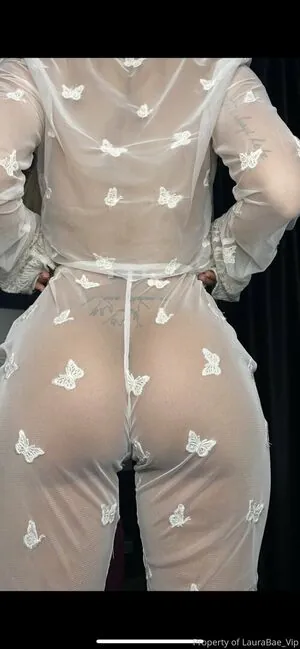 laurabae_