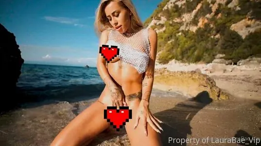 laurabae_
