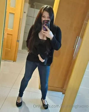 lauraleighxoxo