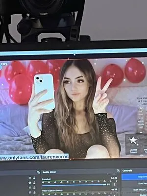 laurenxcross