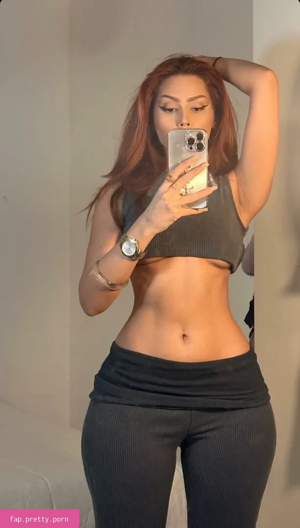 laurgmzz - Photo #33