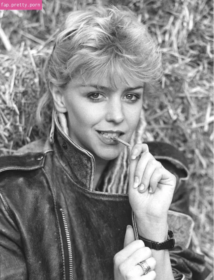 Leslie Ash - Photo #13