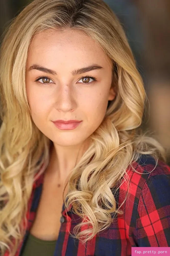 Lexi Ainsworth - Photo #18