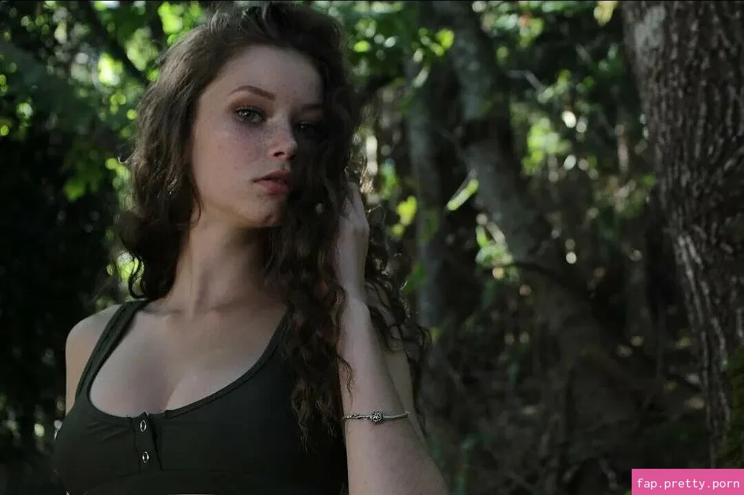 Lily-Ana Alexander - Photo #42