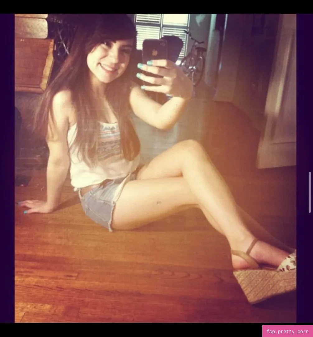 Latina Beauties - Photo #02