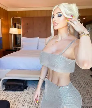 Laura Blake Hahnel