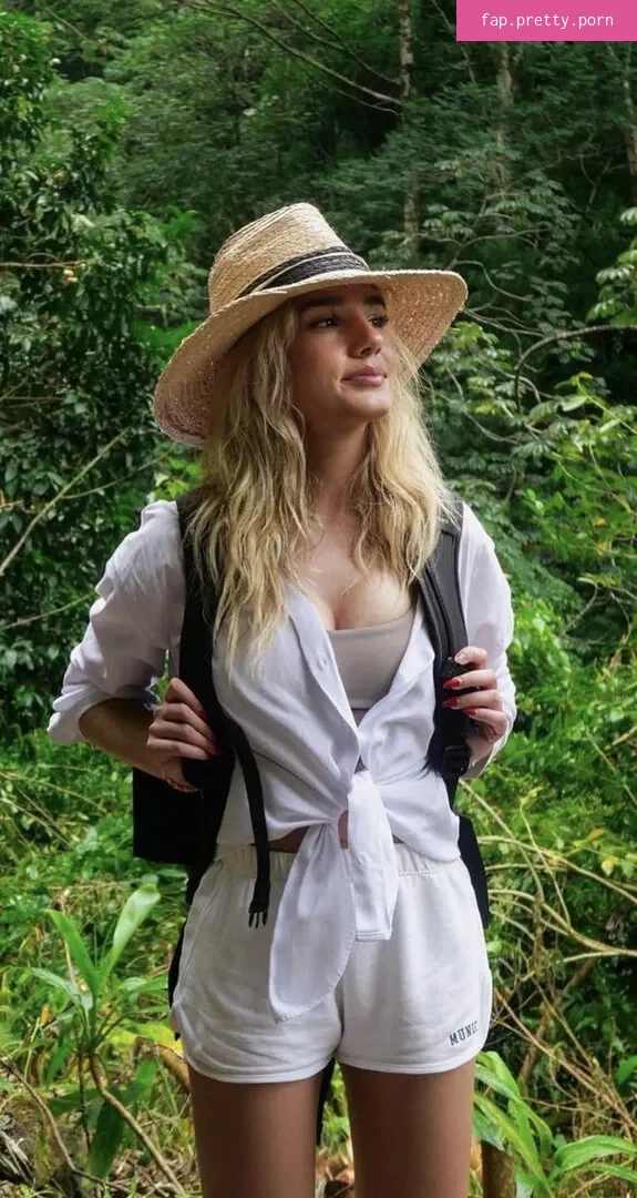 Laura Block - Photo #97