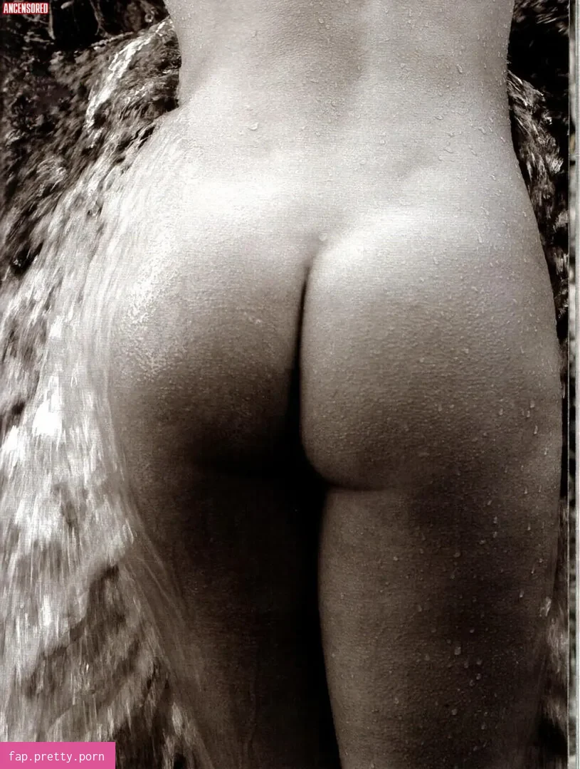 Leticia Birkheuer - Photo #02