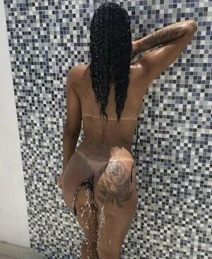 Lia Barros