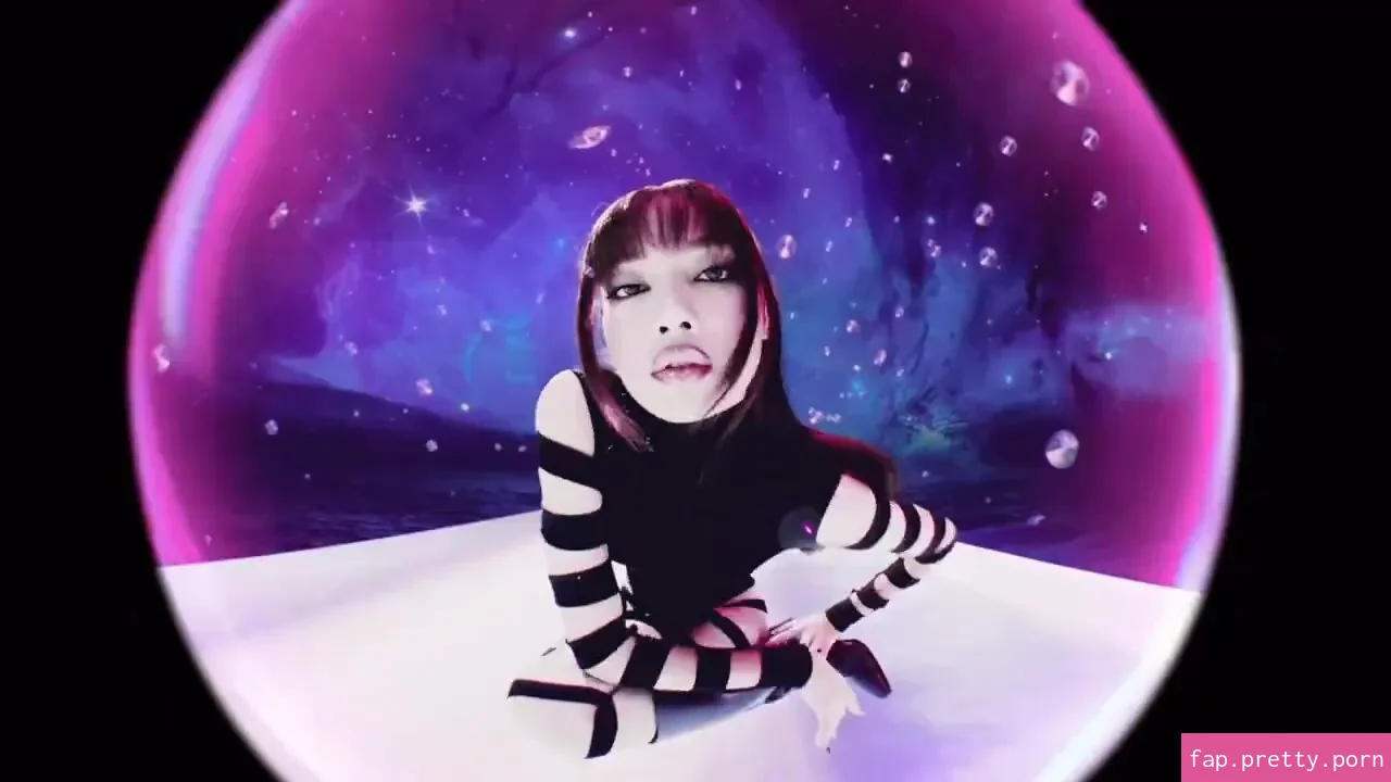 Lisa Blackpink - Photo #15