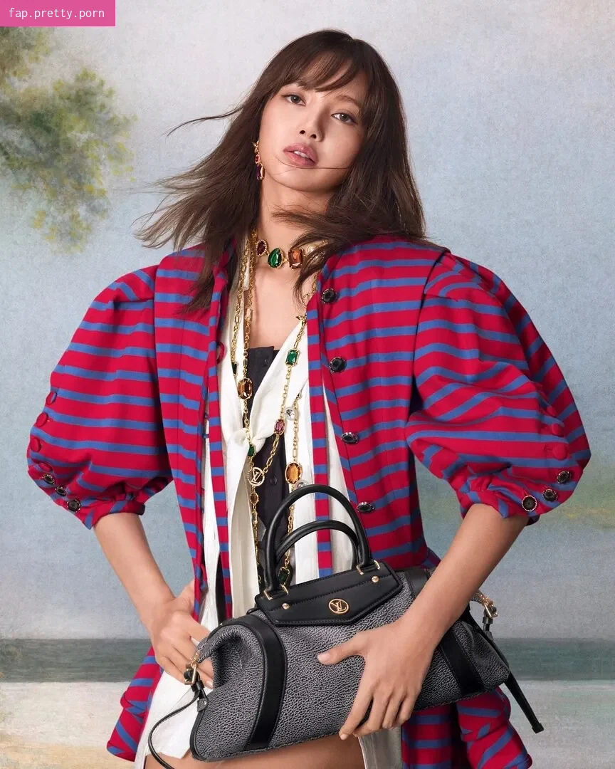 Lisa Blackpink - Photo #47
